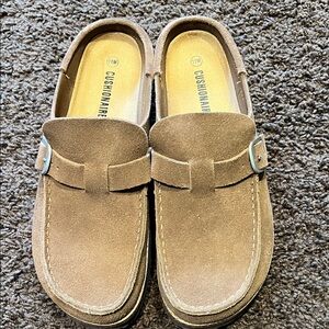 NWOB Cushionaire Hobby Suede Slip-On Loafers in Brown